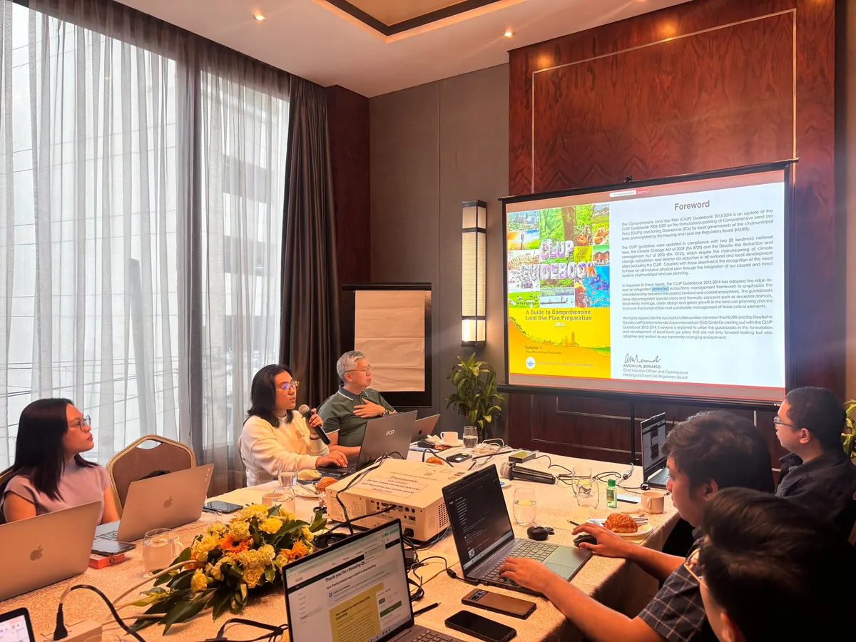 Project team members during a session of the Training of Trainers on IWRM in Makati.